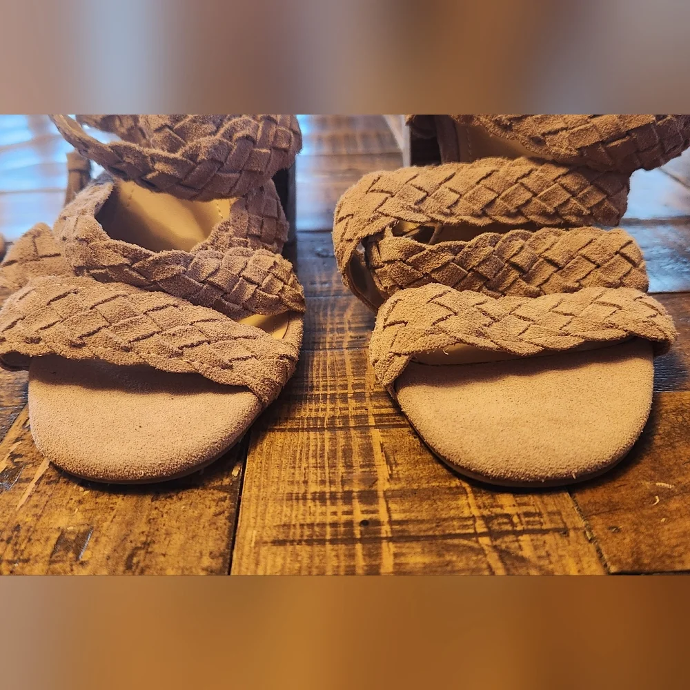 BCBGeneration Taupe Ladina Braided Heels 8.5 💗 - Picture 5 of 8